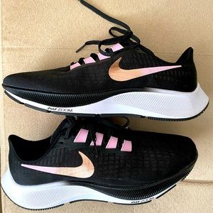Women’s Nike Air Zoom Pegasus 37 Running Shoe